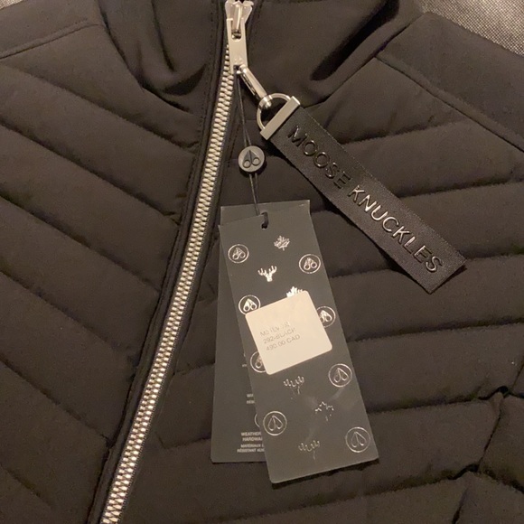 Mooseknuckles best size large women’s - Picture 3 of 8